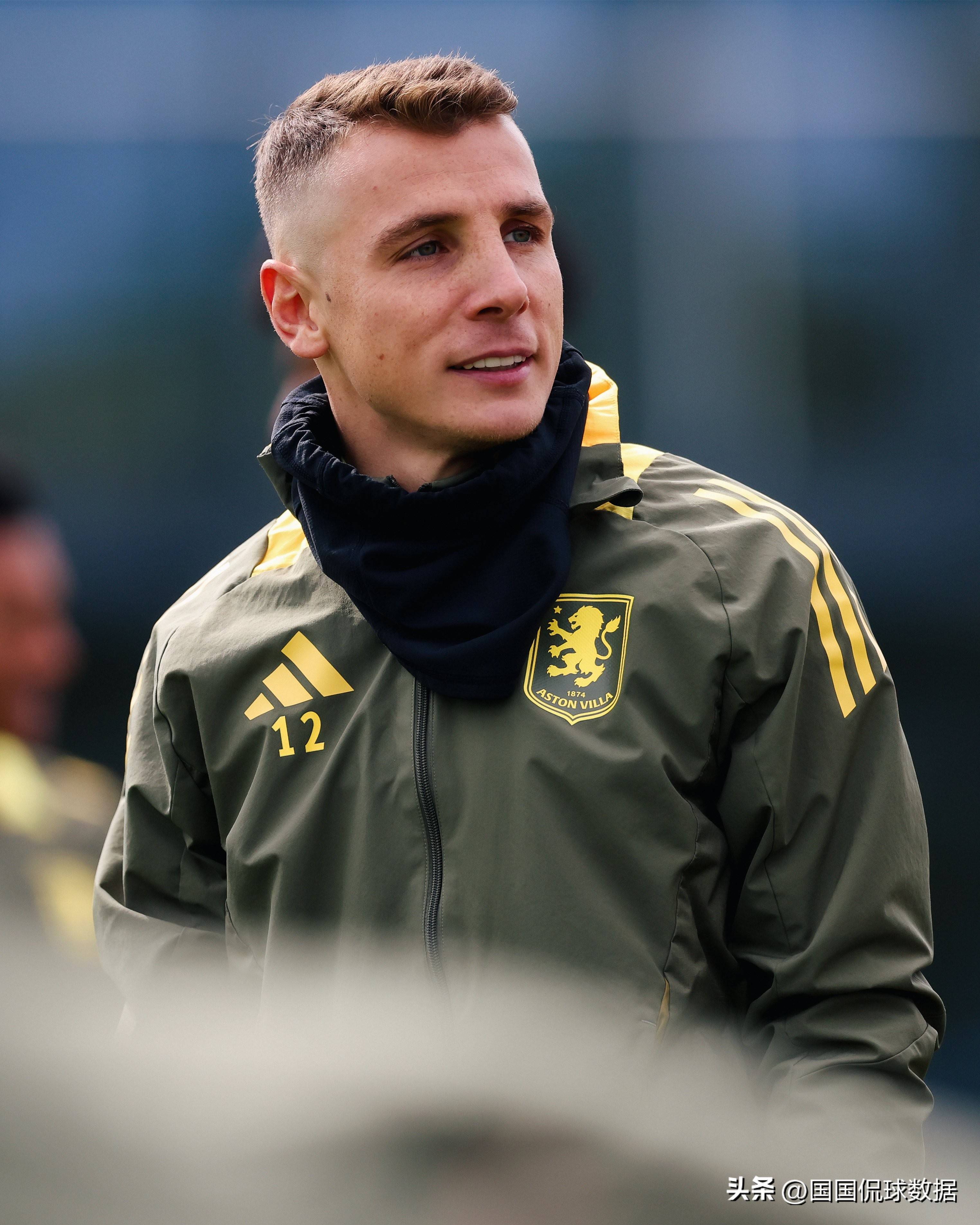 NG体育平台西汉姆发布备战花絮，今晨战术微调，足总杯任务艰巨，年轻球员得到机会的简单介绍